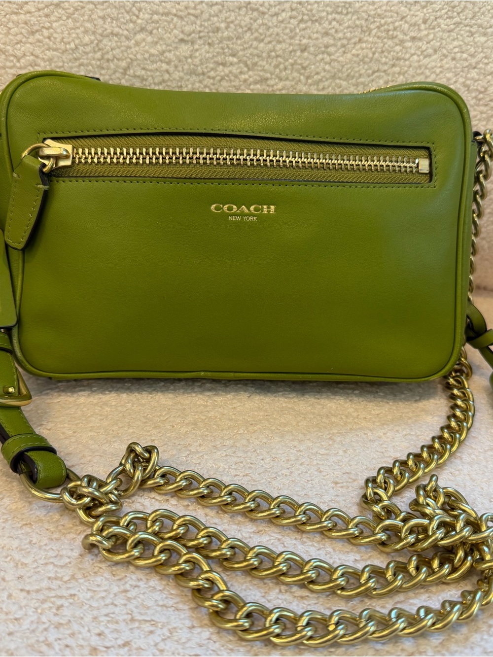 COACH Flight Bag Lime Green Leather Crossbody with Gold Chain